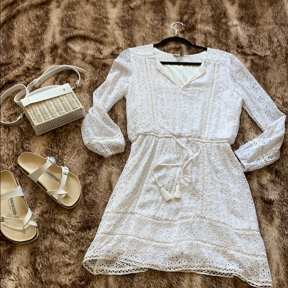 JOIE Bittern C  Eyelet Dress with tassels sz Sm - Picture 2 of 8